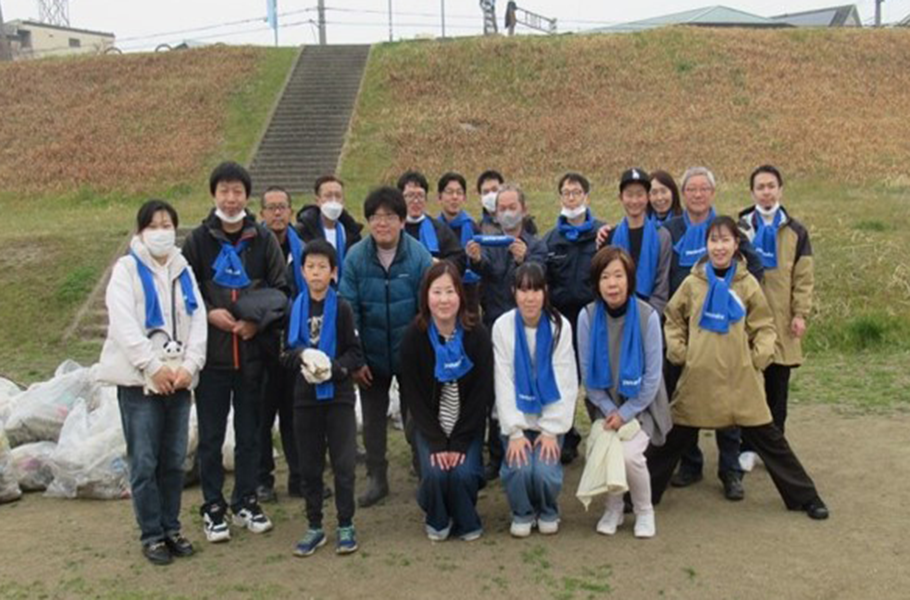 山六化成工業株式会社