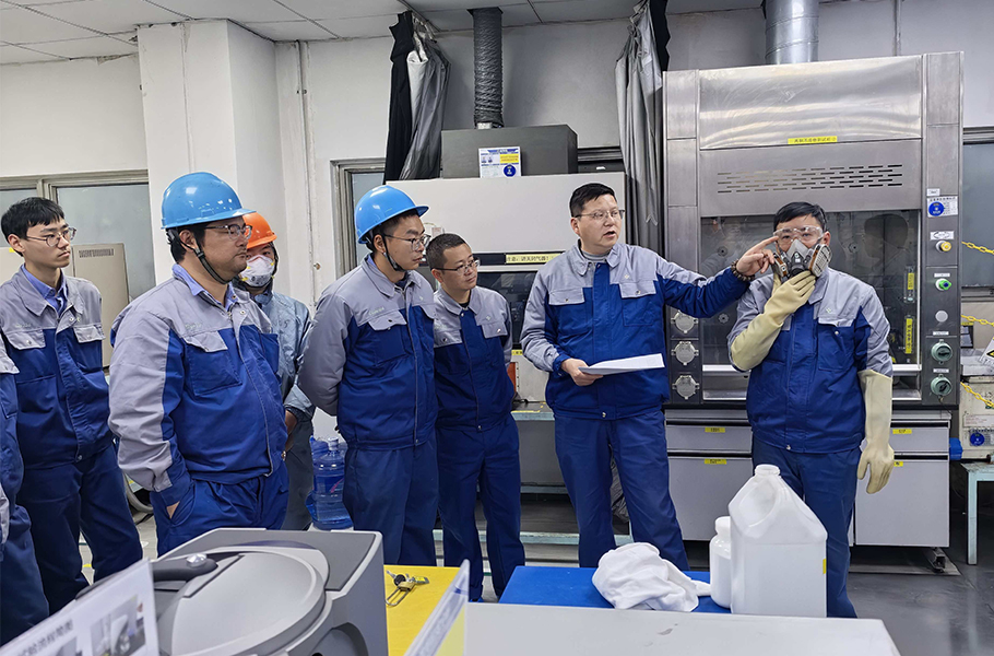 蘇州住友電木化学品漏洩応急処置
