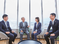 Roundtable: President x Employees