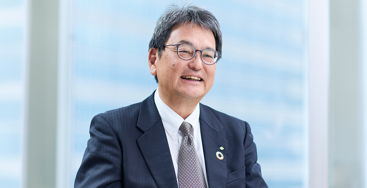 取締役 常務執行役員  平井 俊也 