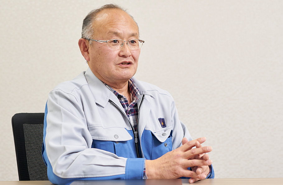 谷澤 秀実写真